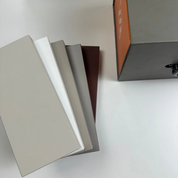 Laminato impermeabile PET opaco da 18 mm