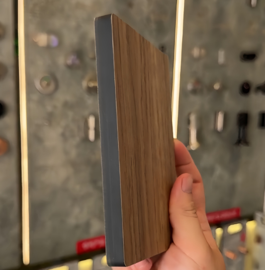 Laminato compatto