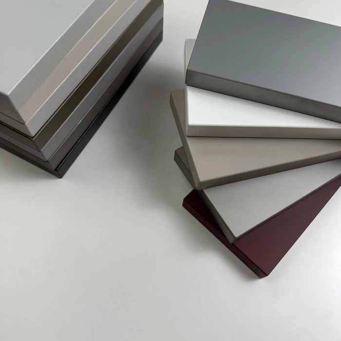 Laminato antibatterico PET opaco da 18 mm